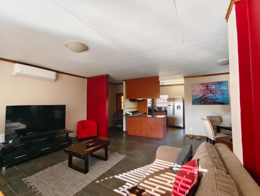 3 Bedroom Property for Sale in Langenhovenpark Free State